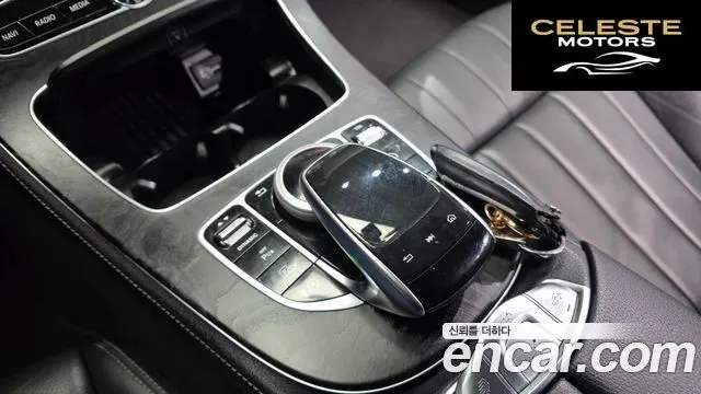 MERCEDES BENZ E-Classe W213 E220d Cabriolet 2019 — photo 12 sur 31