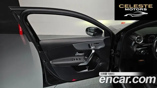 MERCEDES BENZ A-Classe W177 A220 Berline 2021 — photo 14 sur 36
