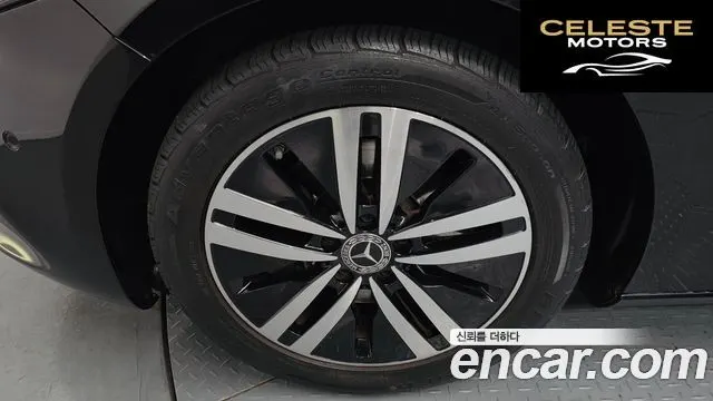 MERCEDES BENZ A-Classe W177 A220 Berline 2021 — photo 5 sur 36