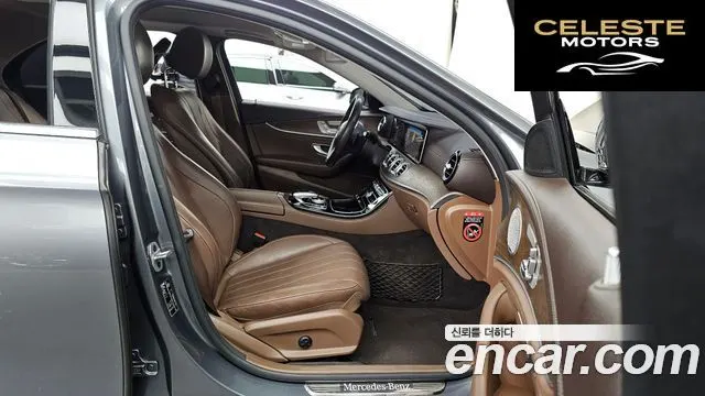 MERCEDES BENZ E-Classe W213 E300e Exclusive 2019 — photo 17 sur 39