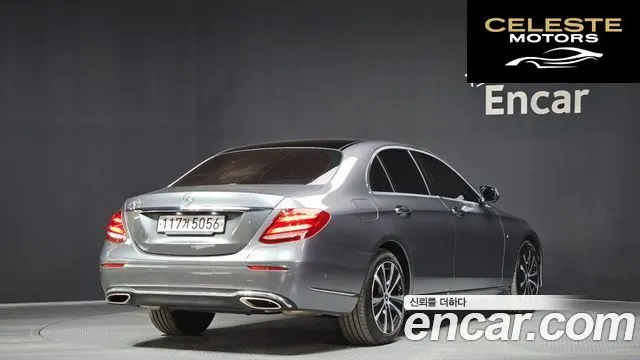 MERCEDES BENZ E-Classe W213 E300e Exclusive 2019 — photo 2 sur 39