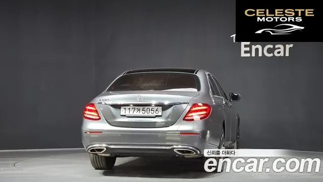 MERCEDES BENZ E-Classe W213 E300e Exclusive 2019 — photo 4 sur 39