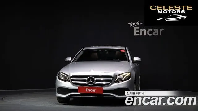 MERCEDES BENZ E-Classe W213 E220d Avantgarde 2017 — photo 3 sur 39