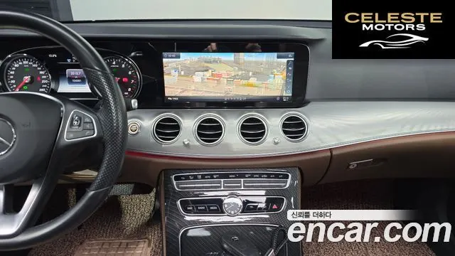 MERCEDES BENZ E-Classe W213 E200 Avantgarde 2018 — photo 18 sur 31