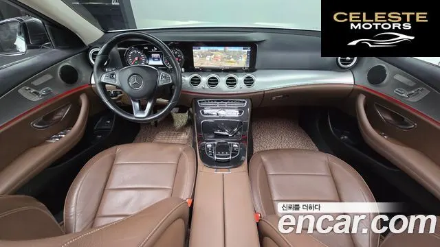 MERCEDES BENZ E-Classe W213 E200 Avantgarde 2018 — photo 9 sur 31
