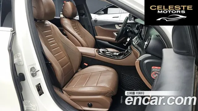 MERCEDES BENZ E-Classe W213 E200 Avantgarde 2017 — photo 15 sur 30