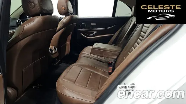 MERCEDES BENZ E-Classe W213 E200 Avantgarde 2017 — photo 16 sur 30