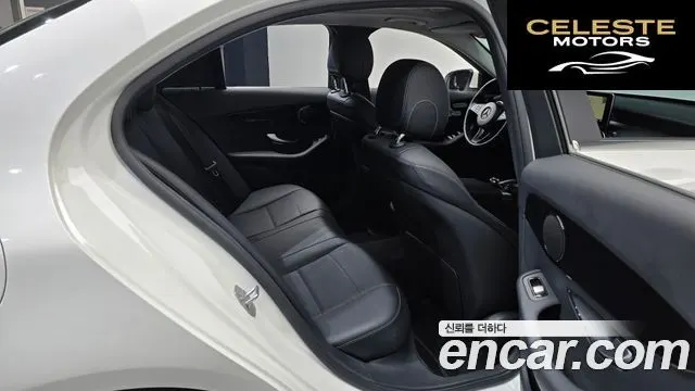 MERCEDES BENZ C-Classe W205 C200 2017 — photo 12 sur 20