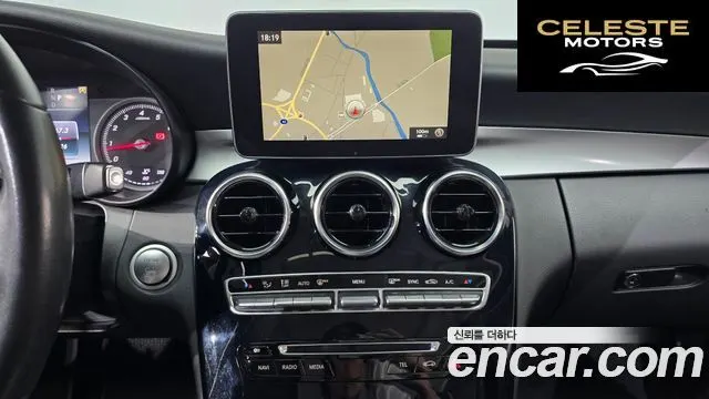 MERCEDES BENZ C-Classe W205 C200 2017 — photo 14 sur 20