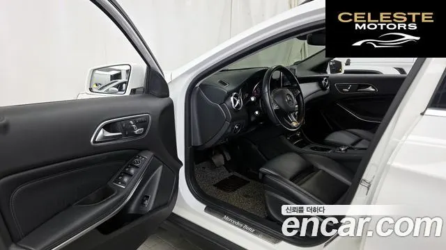 MERCEDES BENZ GLA-Classe X156 GLA220 2019 — photo 10 sur 31
