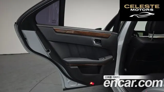 MERCEDES BENZ E-Classe W212 E300 2012 — photo 15 sur 29