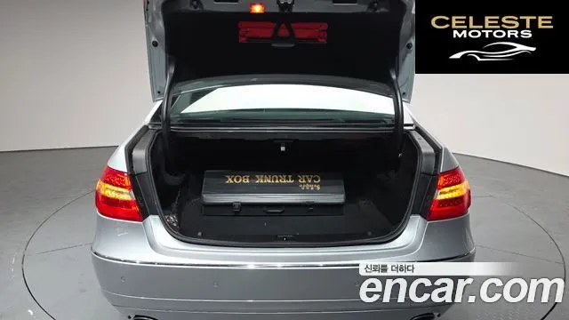 MERCEDES BENZ E-Classe W212 E300 2012 — photo 26 sur 29