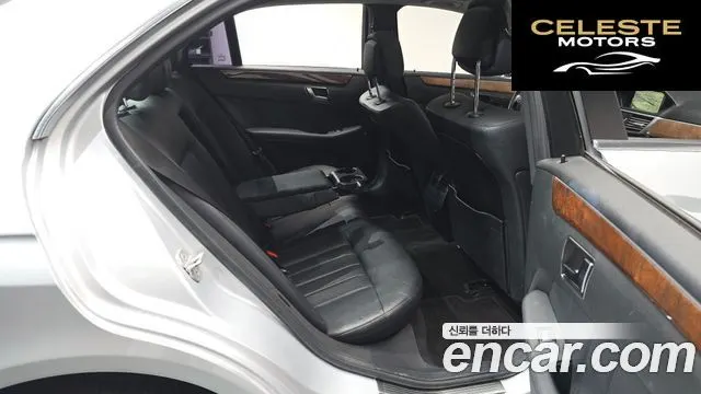 MERCEDES BENZ E-Classe W212 E300 2012 — photo 17 sur 29