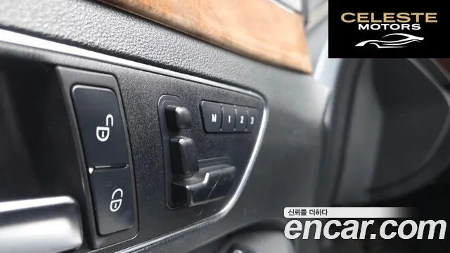 MERCEDES BENZ E-Classe W212 E300 2012 — photo 23 sur 29