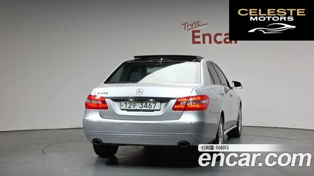MERCEDES BENZ E-Classe W212 E300 2012 — photo 4 sur 29