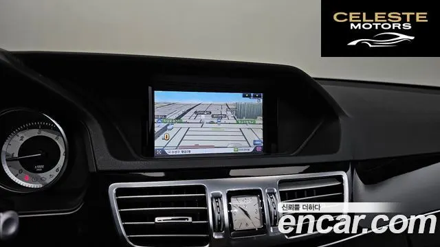 MERCEDES BENZ E-Classe W212 E220 Avantgarde Sport 2015 — photo 15 sur 20