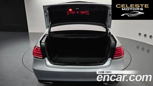 MERCEDES BENZ E-Classe W212 E220 Avantgarde Sport 2015 — photo 17 sur 20