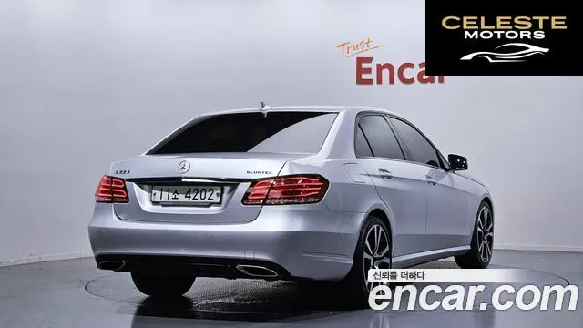 MERCEDES BENZ E-Classe W212 E220 Avantgarde Sport 2015 — photo 2 sur 20