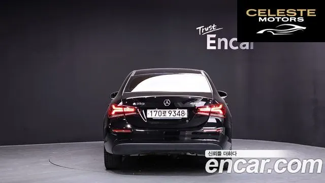 MERCEDES BENZ A-Classe W177 A250 4MATIC Berline 2020 — photo 4 sur 20