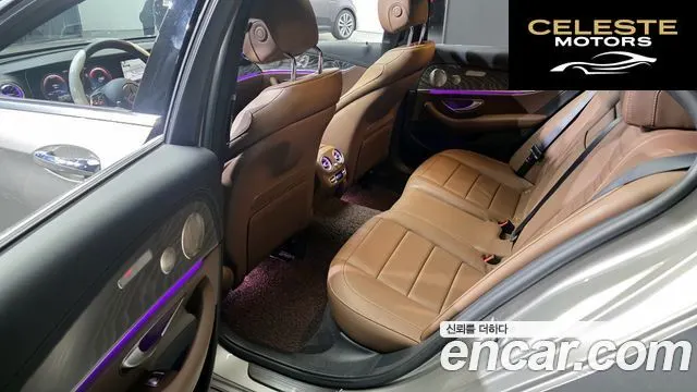 MERCEDES BENZ E-Classe W213 E350 4MATIC Avantgarde 2022 — photo 17 sur 31