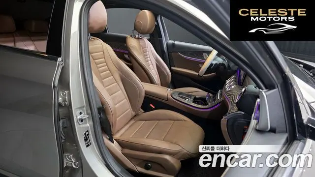 MERCEDES BENZ E-Classe W213 E350 4MATIC Avantgarde 2022 — photo 18 sur 31