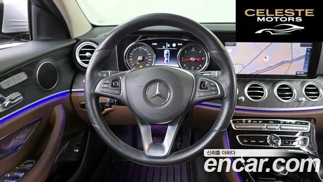 MERCEDES BENZ E-Classe W213 E220d Avantgarde 2017 — photo 13 sur 20