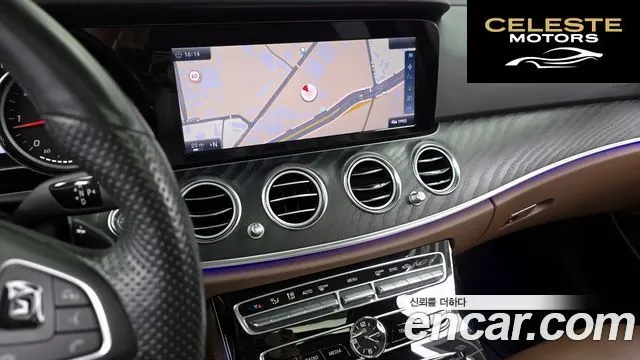 MERCEDES BENZ E-Classe W213 E220d Avantgarde 2017 — photo 14 sur 20
