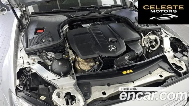 MERCEDES BENZ E-Classe W213 E220d Avantgarde 2017 — photo 6 sur 20