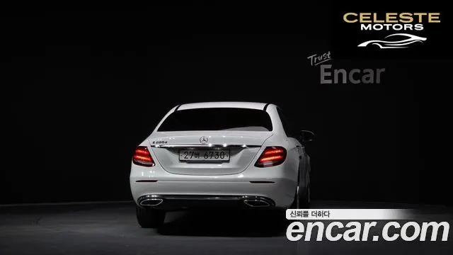 MERCEDES BENZ E-Classe W213 E220d Avantgarde 2018 — photo 4 sur 41