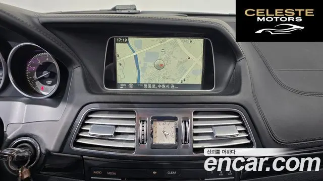 MERCEDES BENZ E-Classe W212 E400 Cabriolet 2016 — photo 14 sur 20