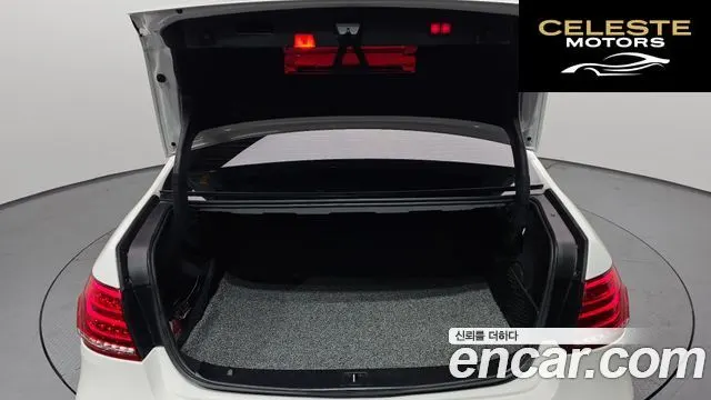 MERCEDES BENZ E-Classe W212 E300 2016 — photo 20 sur 20