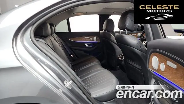MERCEDES BENZ E-Classe W213 E300 4MATIC Exclusive 2020 — photo 16 sur 34