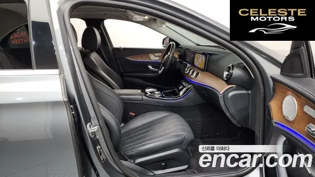 MERCEDES BENZ E-Classe W213 E300 4MATIC Exclusive 2020 — photo 17 sur 34