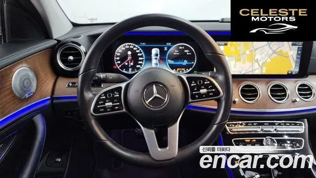 MERCEDES BENZ E-Classe W213 E300 4MATIC Exclusive 2020 — photo 18 sur 34
