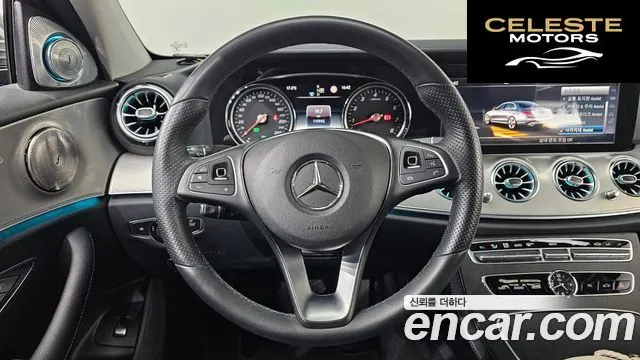 MERCEDES BENZ E-Classe W213 E200 Avantgarde 2018 — photo 19 sur 30