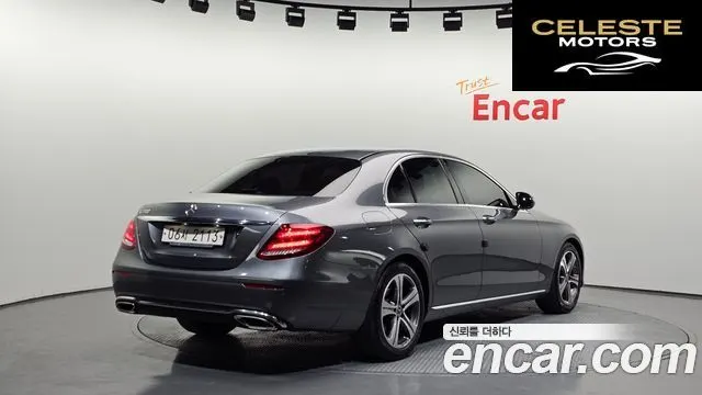 MERCEDES BENZ E-Classe W213 E200 Avantgarde 2018 — photo 2 sur 30