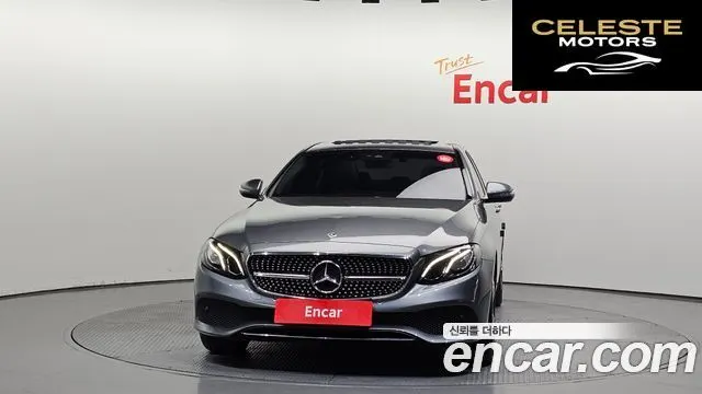 MERCEDES BENZ E-Classe W213 E200 Avantgarde 2018 — photo 3 sur 30