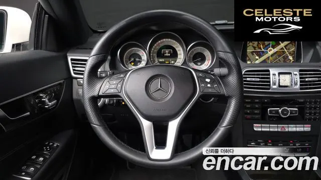 MERCEDES BENZ E-Classe W212 E200 Coupé 2014 — photo 13 sur 20