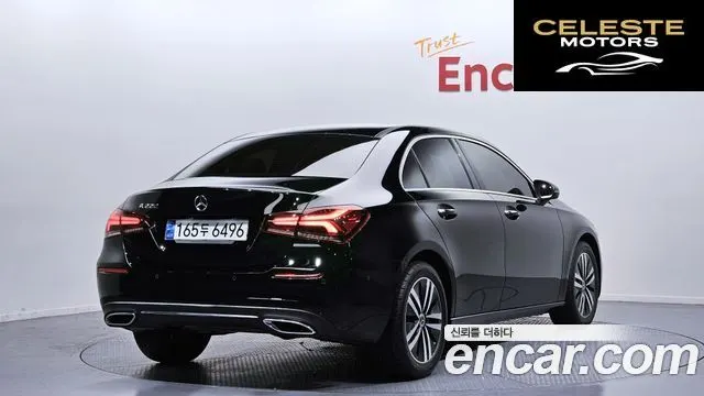 MERCEDES BENZ A-Classe W177 A220 Berline 2021 — photo 2 sur 36