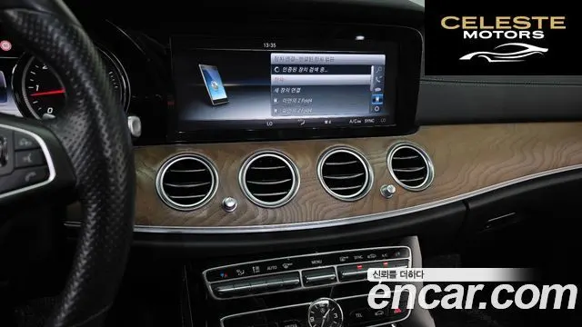 MERCEDES BENZ E-Classe W213 E220d Exclusive 2017 — photo 13 sur 20