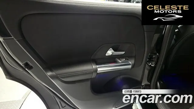 MERCEDES BENZ GLA-Classe H247 GLA220 2021 — photo 15 sur 36