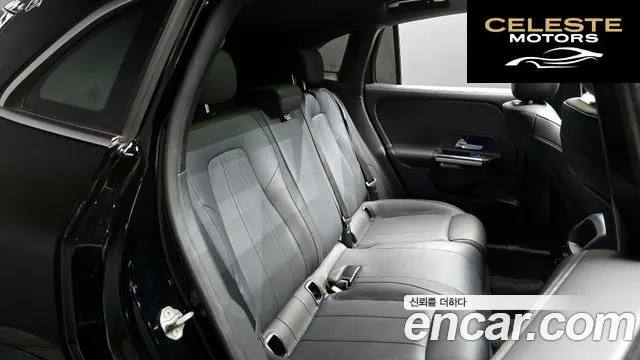 MERCEDES BENZ GLA-Classe H247 GLA220 2021 — photo 16 sur 36