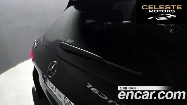MERCEDES BENZ GLA-Classe H247 GLA220 2021 — photo 29 sur 36