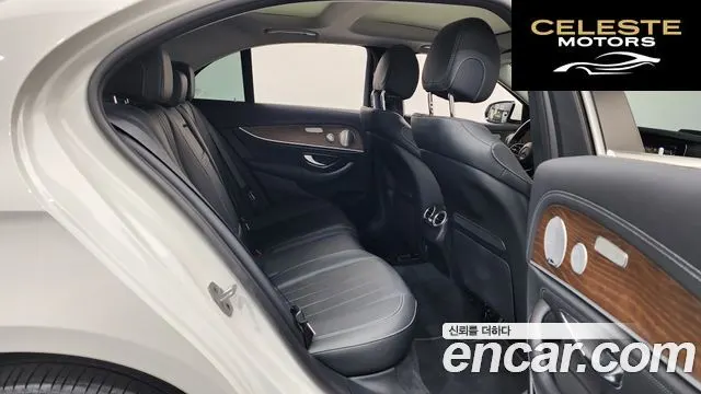 MERCEDES BENZ E-Classe W213 E300 4MATIC Exclusive 2019 — photo 11 sur 37