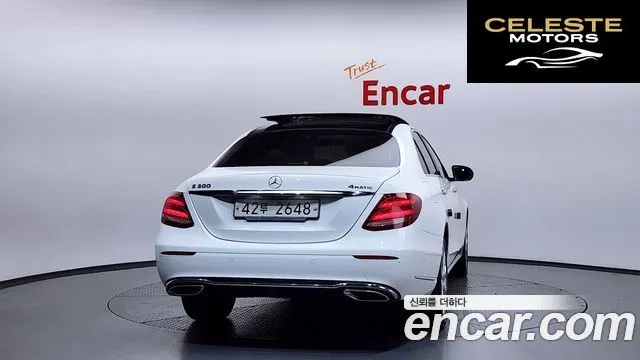 MERCEDES BENZ E-Classe W213 E300 4MATIC Exclusive 2019 — photo 4 sur 37