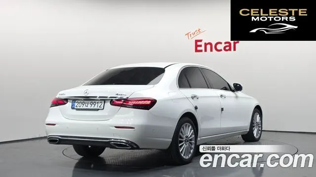 MERCEDES BENZ E-Classe W213 E220d 4MATIC Exclusive 2022 — photo 2 sur 34