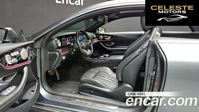 MERCEDES BENZ E-Classe W213 E220d Coupé 2017 — photo 13 sur 30