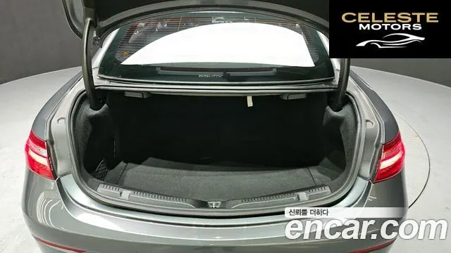 MERCEDES BENZ E-Classe W213 E220d Coupé 2017 — photo 21 sur 30