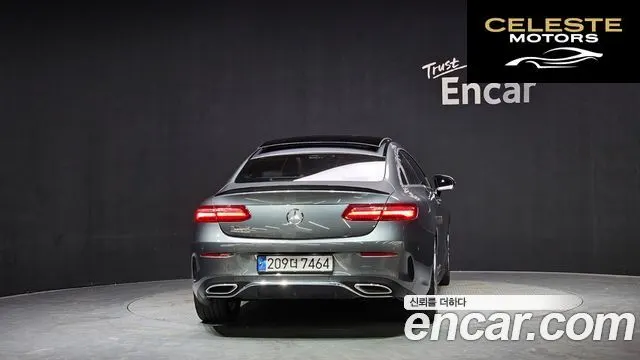 MERCEDES BENZ E-Classe W213 E220d Coupé 2017 — photo 4 sur 30