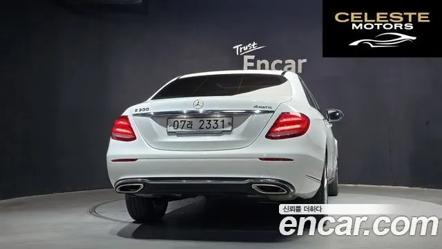 MERCEDES BENZ E-Classe W213 E300 4MATIC Exclusive 2018 — photo 4 sur 20